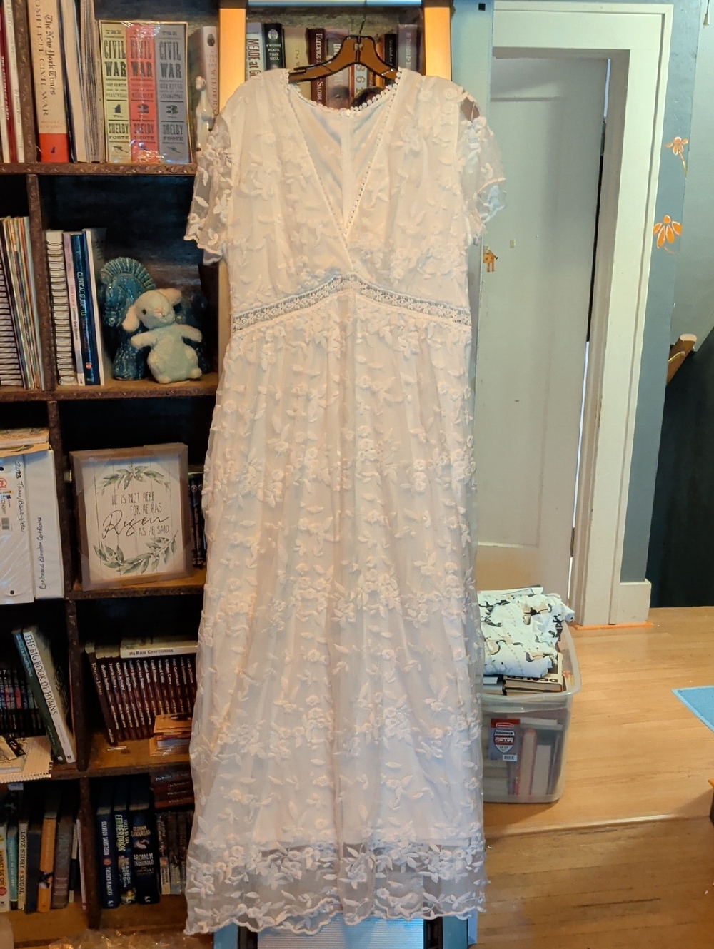 White Floral Lace Maxi Dress - Women's Elegant Occasion Dress